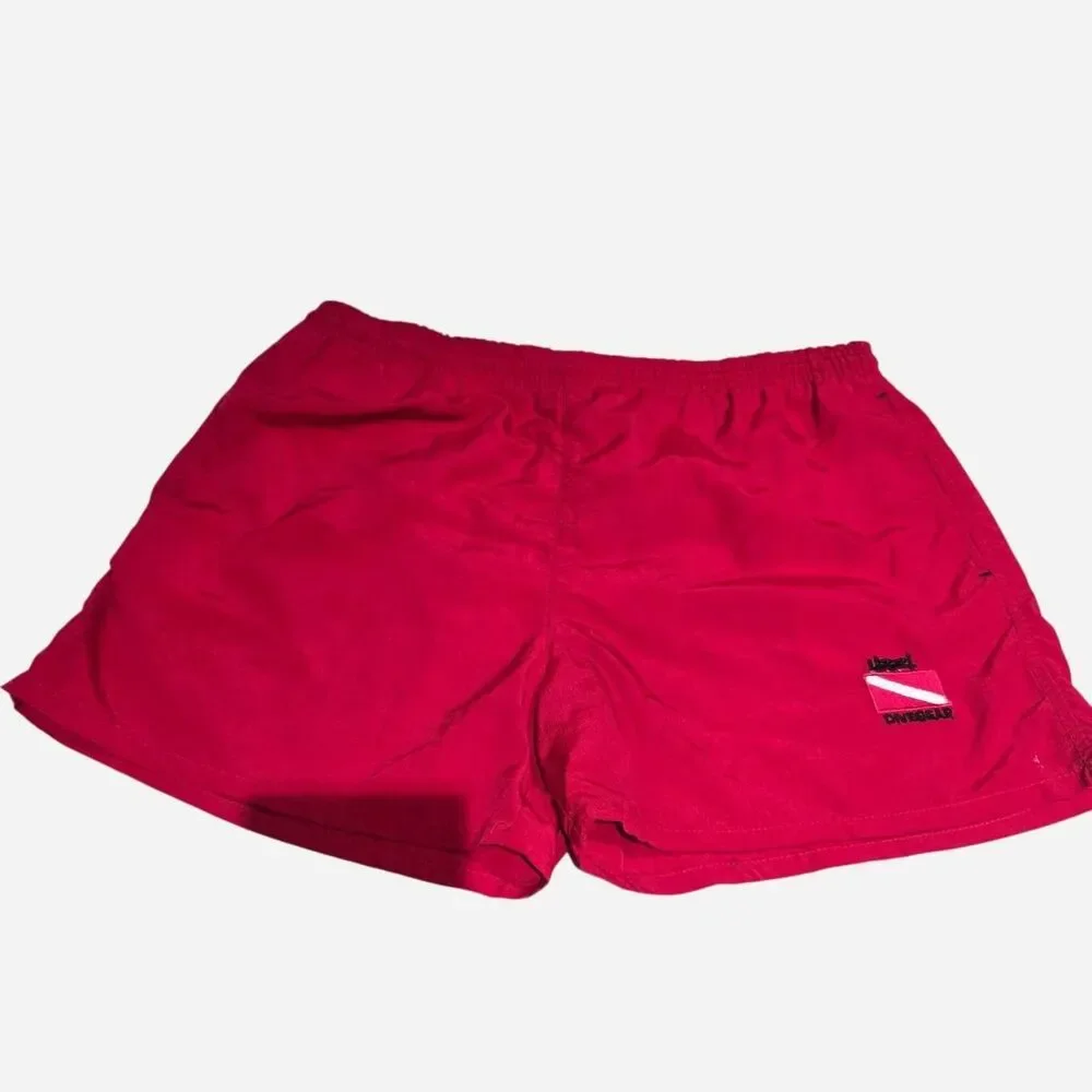no brand uzzi red